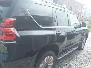 Toyota Landcruiser Prado