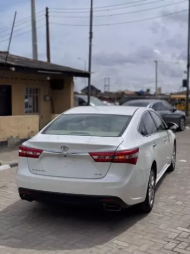 Toyota Avalon
