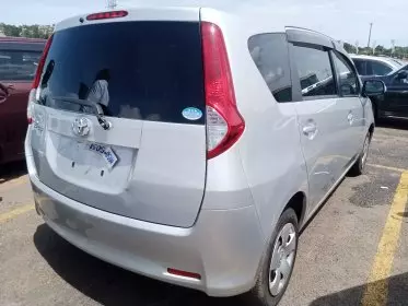 Toyota Passo Sette