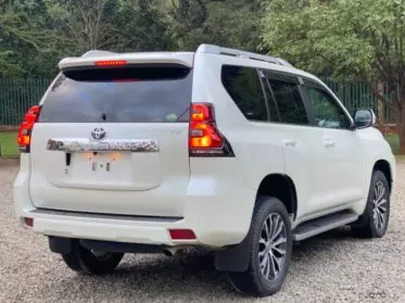 Toyota Landcruiser Prado