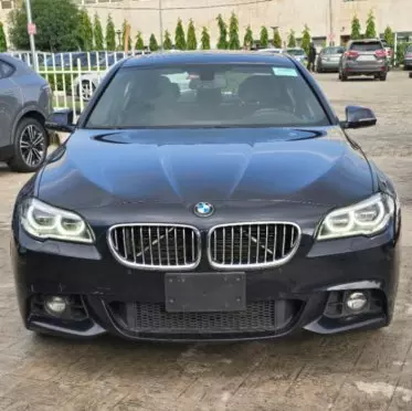 BMW 528i