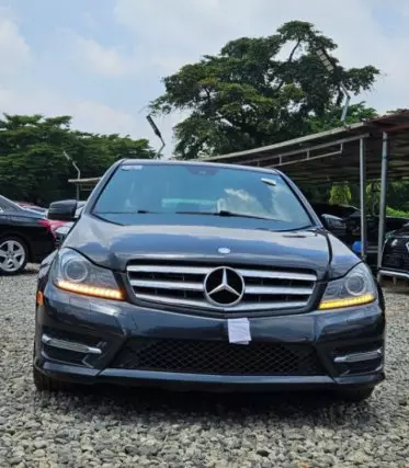 Mercedes-Benz C 300