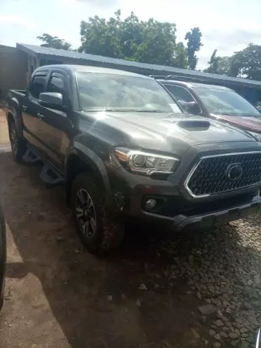 Toyota Tacoma