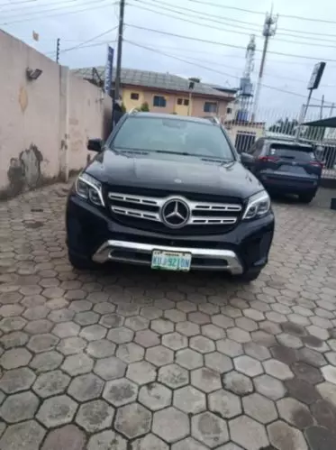 Mercedes-Benz GLS 450