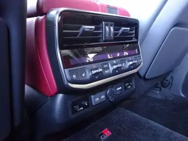 Toyota Landcruiser 300