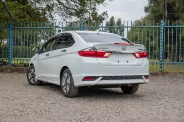 Honda Grace Hybrid
