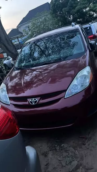 Toyota Sienna