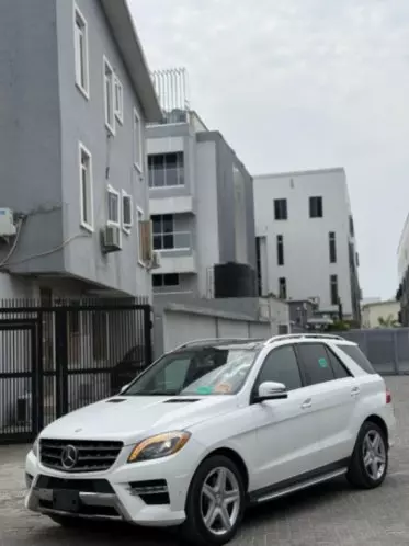 Mercedes-Benz ML 400