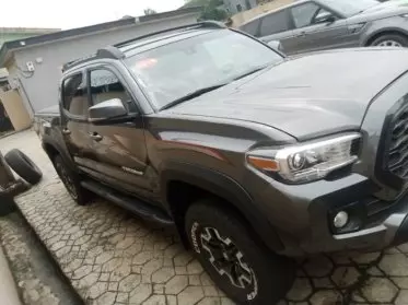 Toyota Tacoma