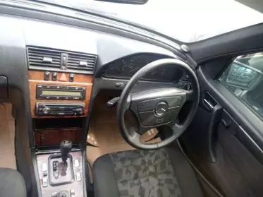 Mercedes-Benz 1820