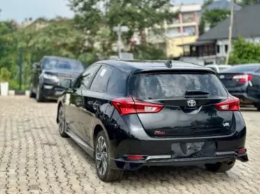 Toyota Corolla iM