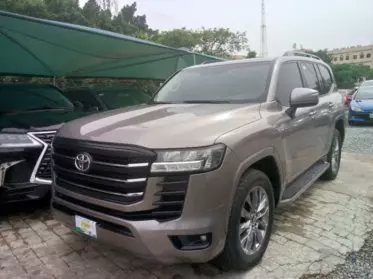 Toyota Landcruiser 300 VX