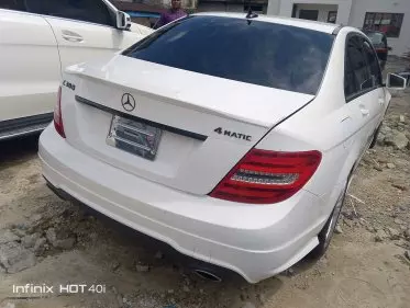 Mercedes-Benz C 300