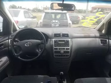 Toyota Avensis Verso
