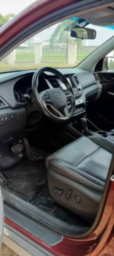 Hyundai TUCSON