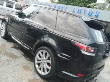 RANGE ROVER HSE LR4