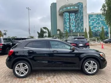 Mercedes-Benz GLA 250