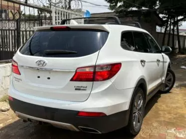 Hyundai Santa FE