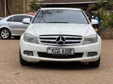 Mercedes-Benz C200