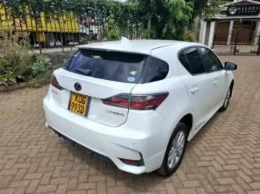 Lexus CT 200h