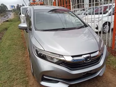 Honda Fit shuttle hybrid