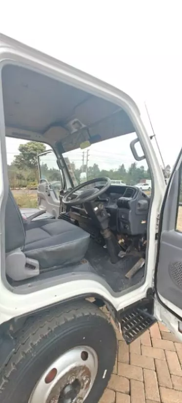 Isuzu NKR