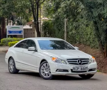 Mercedes-Benz E250