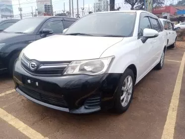 Toyota Fielder 