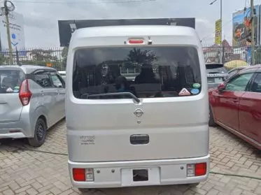 Nissan NV 100 clipper 