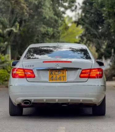 Mercedes-Benz E250