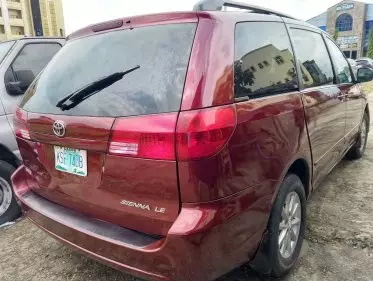 Toyota Sienna