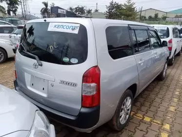 Toyota Succeed