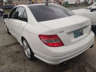 Mercedes-Benz C 300
