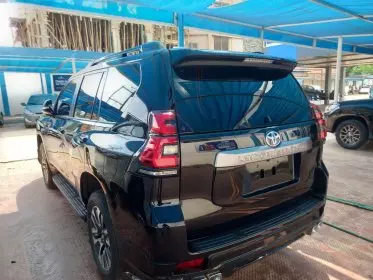 Toyota Landcruiser Prado