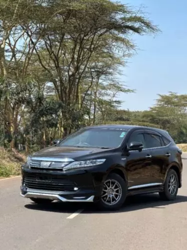 Toyota Harrier hybrid 