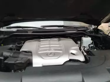 Lexus LX 570