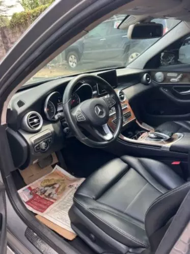 Mercedes-Benz C 300