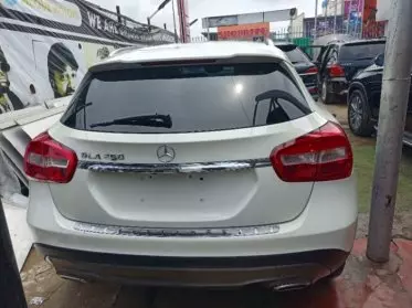 Mercedes-Benz GLA 250