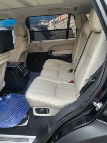 RANGE ROVER Autobiography