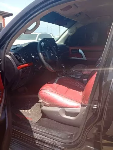 Toyota LAND CRUISER 300 LC300