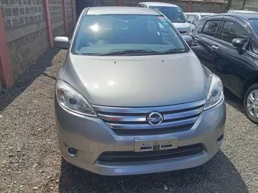 Nissan Lafesta