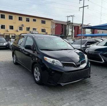 Toyota Sienna
