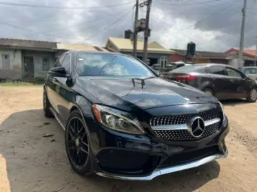 Mercedes-Benz C 300