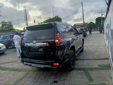 Toyota Landcruiser Prado