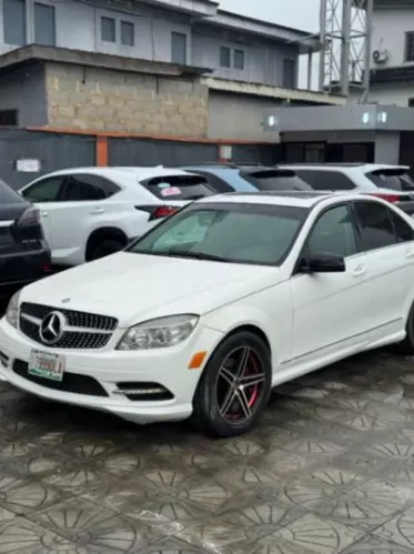 Mercedes-Benz C 300