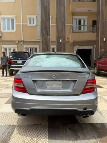 Mercedes-Benz C 300