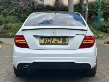Mercedes-Benz C200