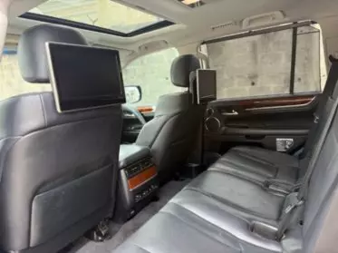 Lexus LX 570