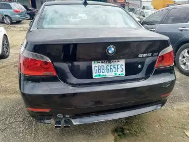 BMW 525