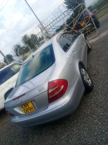 Mercedes-Benz E250